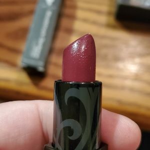 Younique opulence lipstick in ambitious